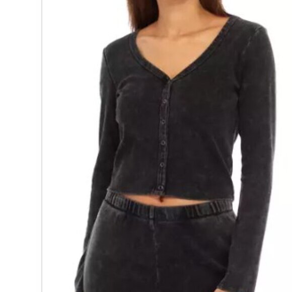 OLIVE + OAK Black Mineral Wash Crop Cardigan Snap Front Women’s L NWT - Picture 14 of 14